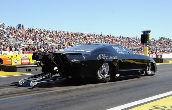 Eric Dillard drove Bell's Mustang to a semi final round finish during the Gatornationals