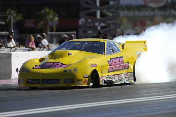 Troy Coughlin took the turbocharged Jegs Corvette to victory in Pro Modified.