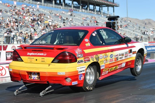 Wily Canadian Super Stock driver Don Thomas (Sherwood Park) entered his reliable Pontiac Grand-Am in Super Stock.
